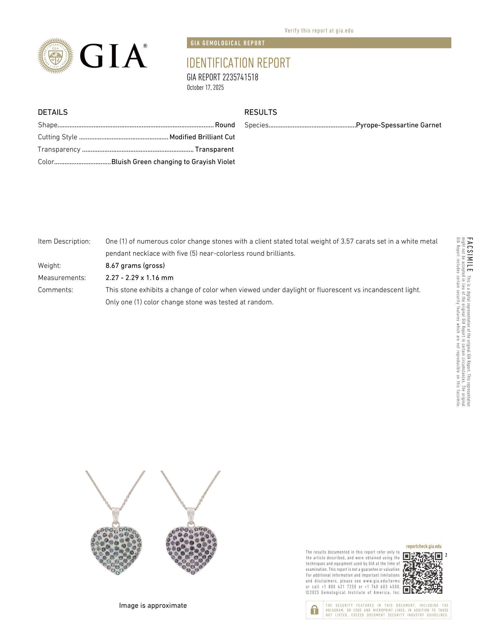 Collier en or blanc GIA 3.6ctw Pave Color Change Garnet Large Heart Pendant Necklace en vente 3