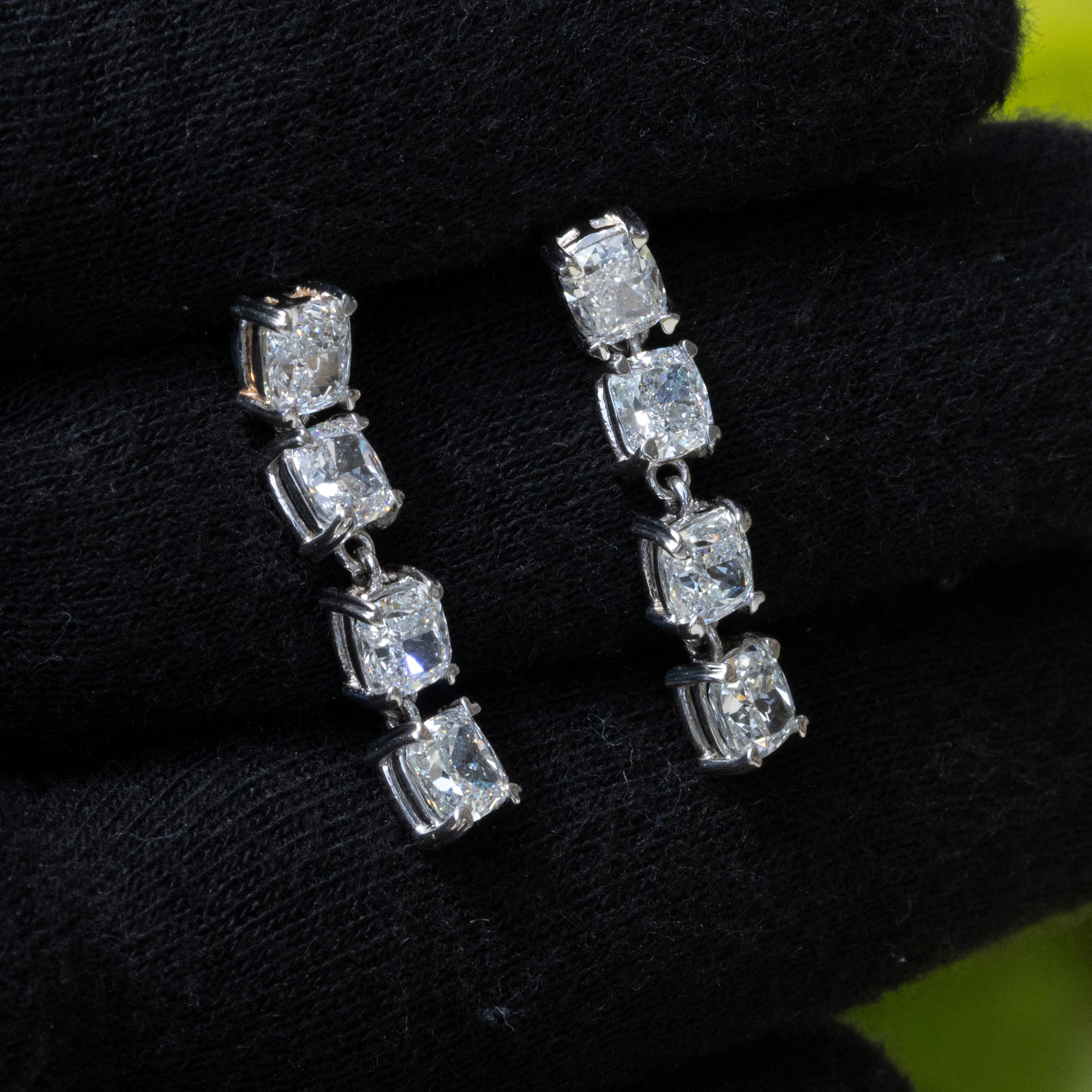 Women's or Men's White Gold GIA Certified Natural Internally Flawless Diamond Earrings