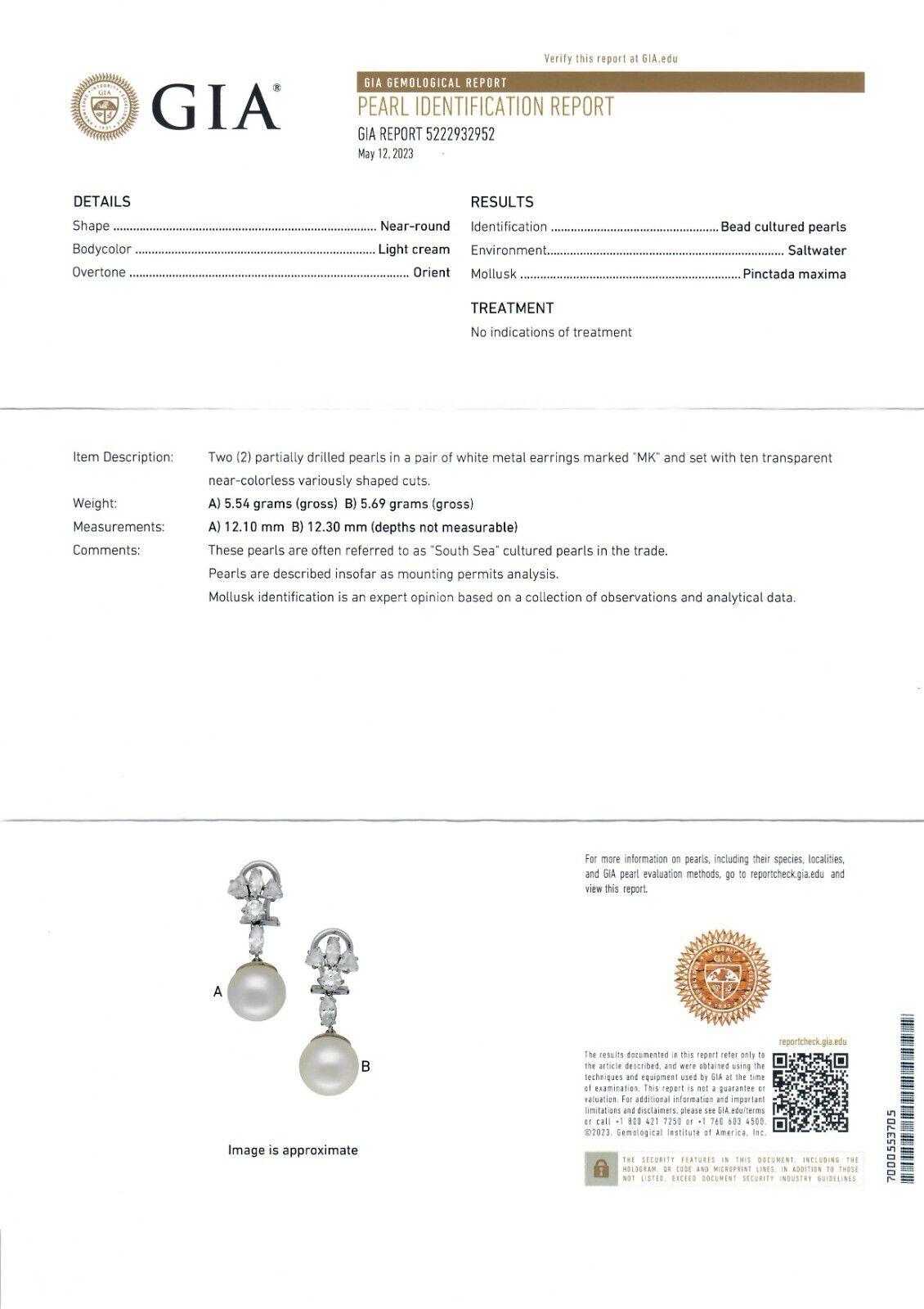 Boucles d'oreilles pendantes en or blanc GIA avec perles de culture d'eau salée et diamants en vente 3