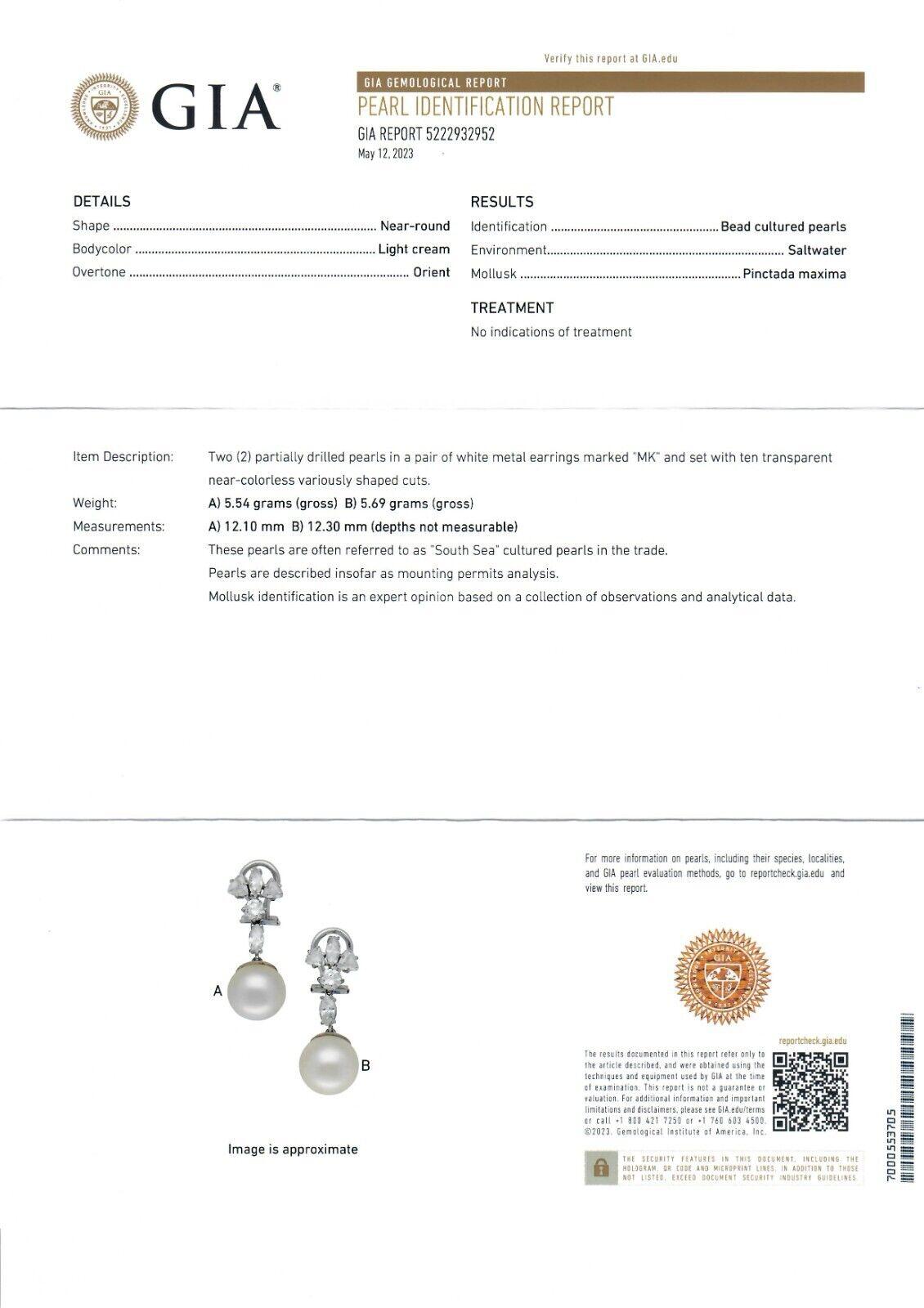 Pendientes colgantes de perlas cultivadas de agua salada y diamantes de oro blanco GIA grandes en venta 3
