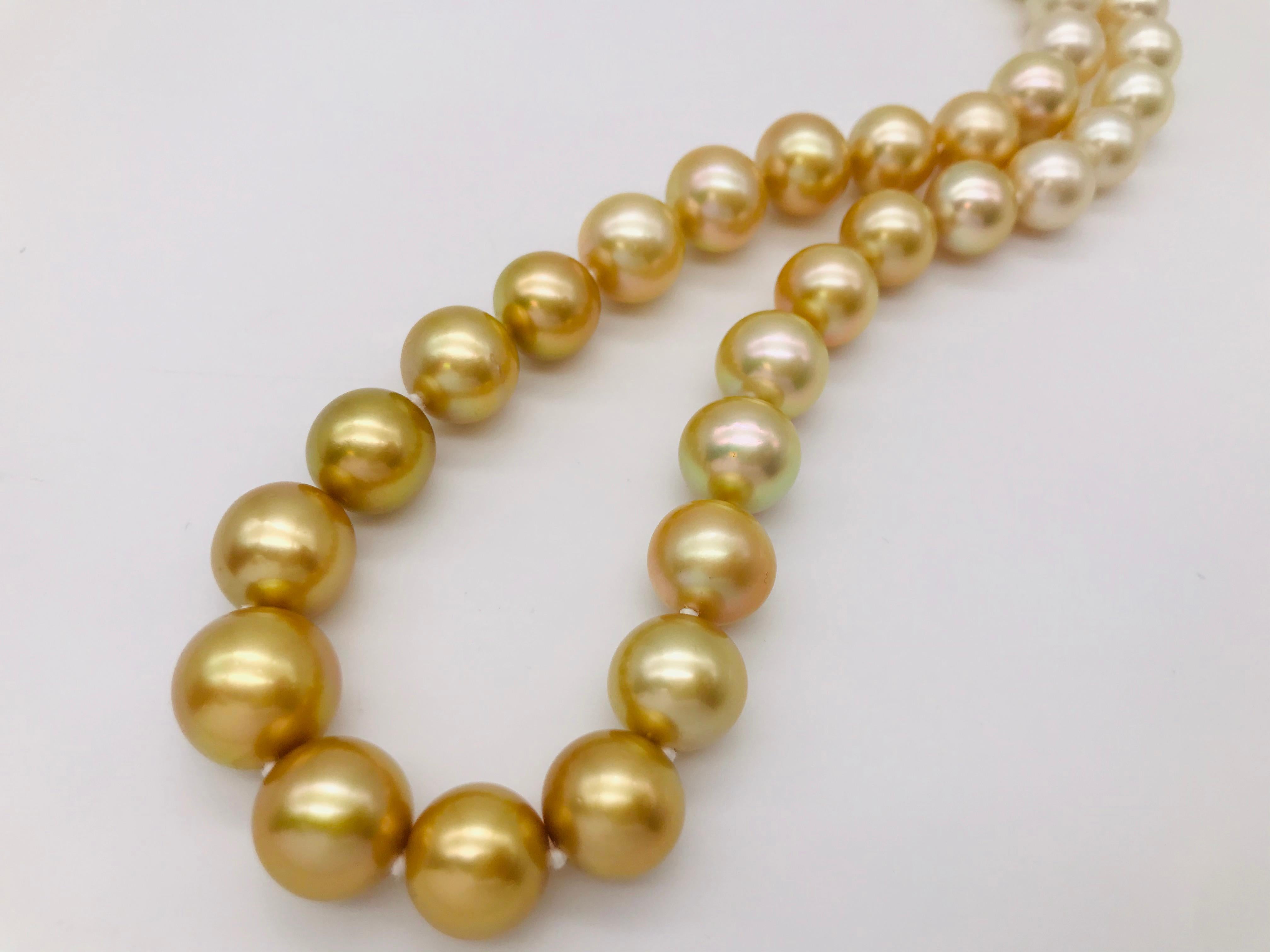 gradient pearl necklace