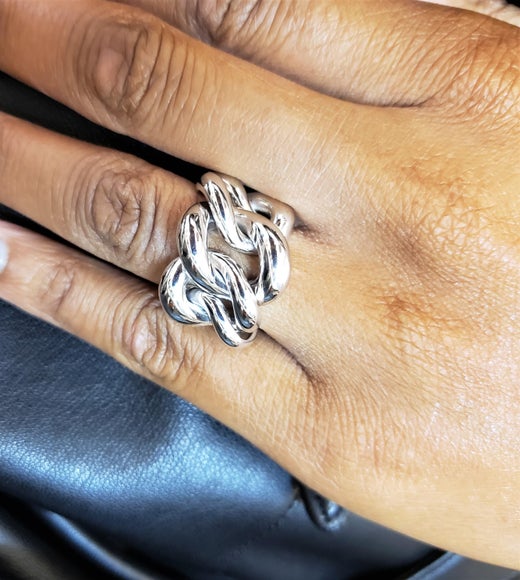 White Gold Graduated Curb-Link Ring at 1stDibs