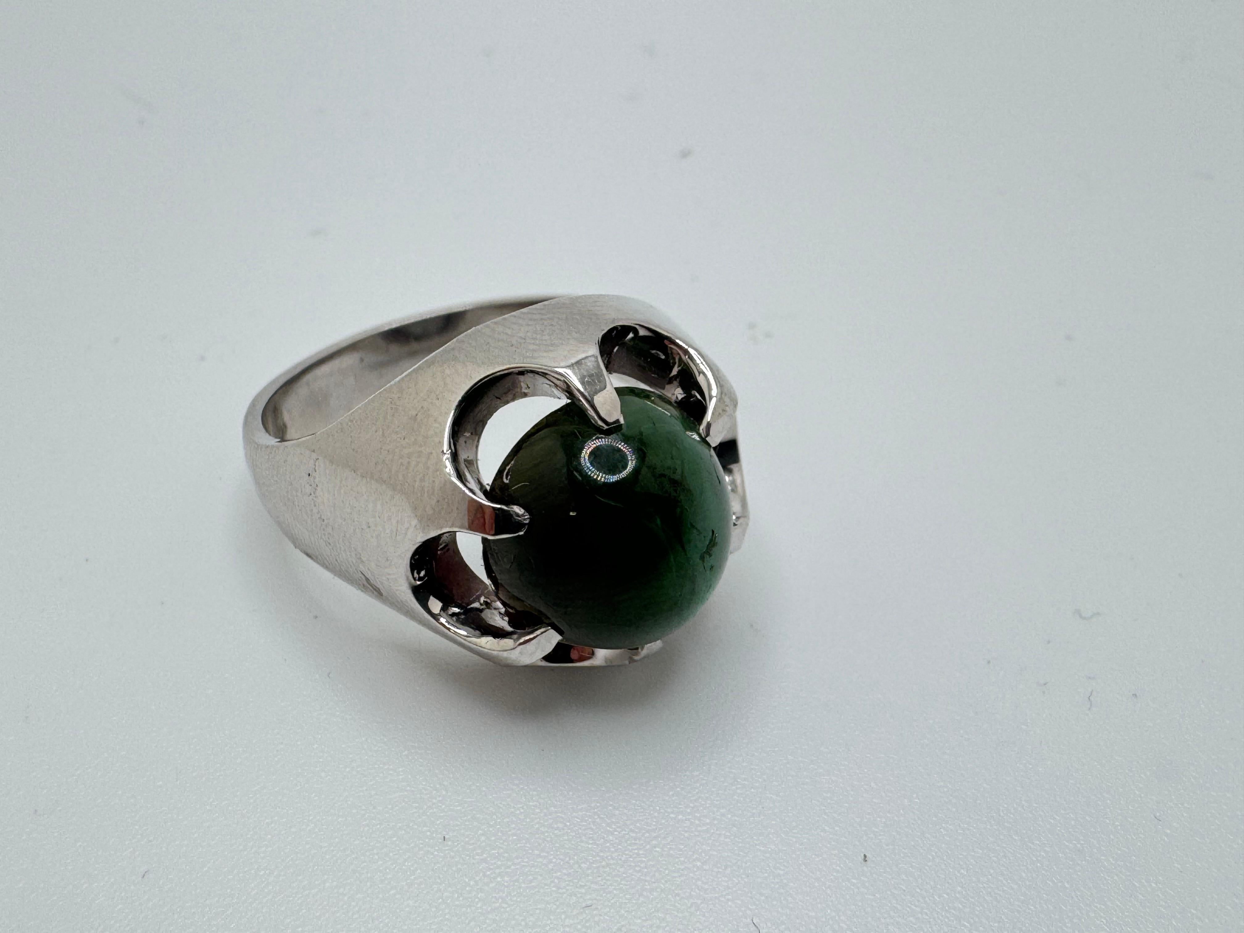 Anello Cocktail con tormalina occhio di gatto verde in oro bianco in vendita 1
