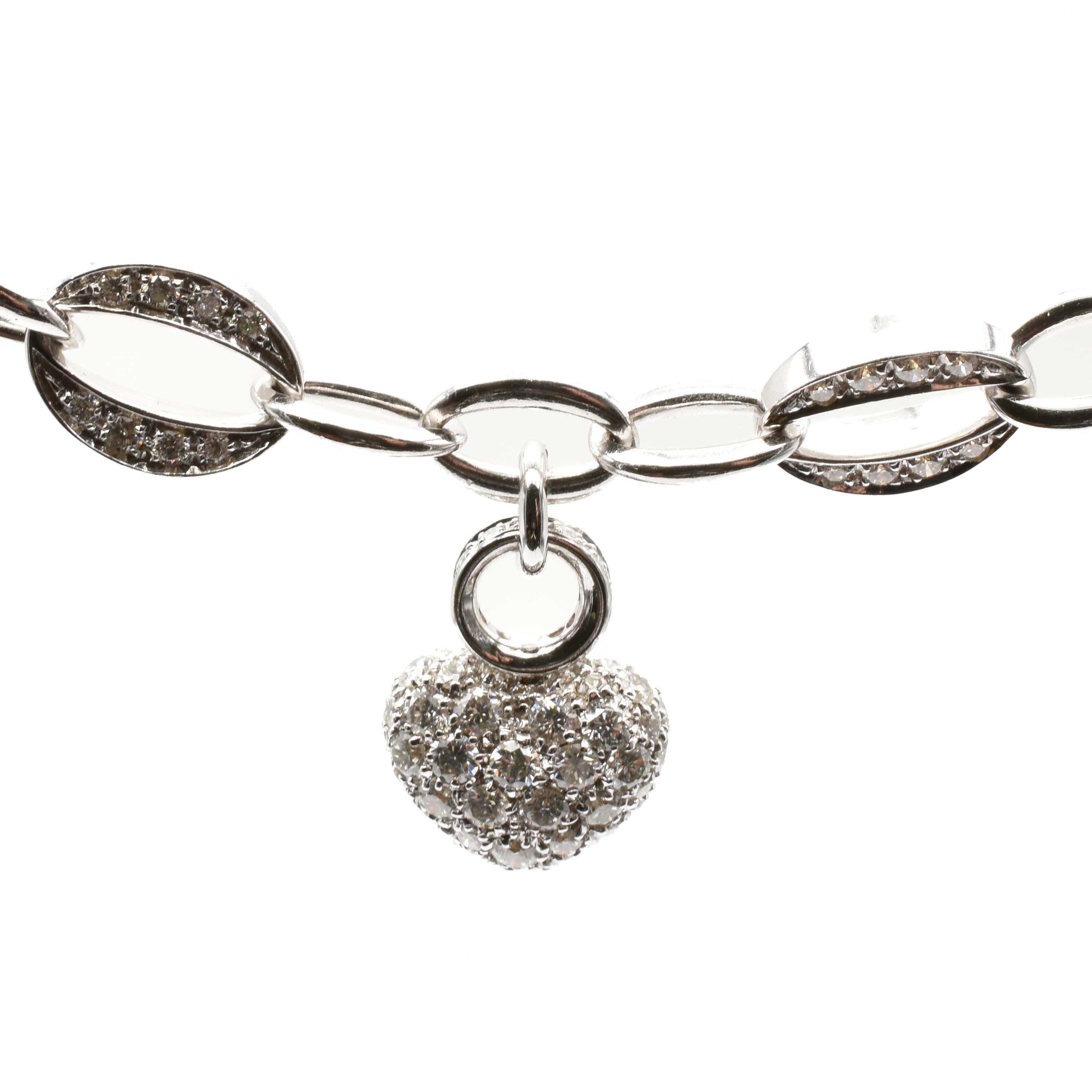 Weißgold Herz-Charm-Armband mit Diamanten Made in Italy im Zustand „Neu“ im Angebot in Valenza, AL