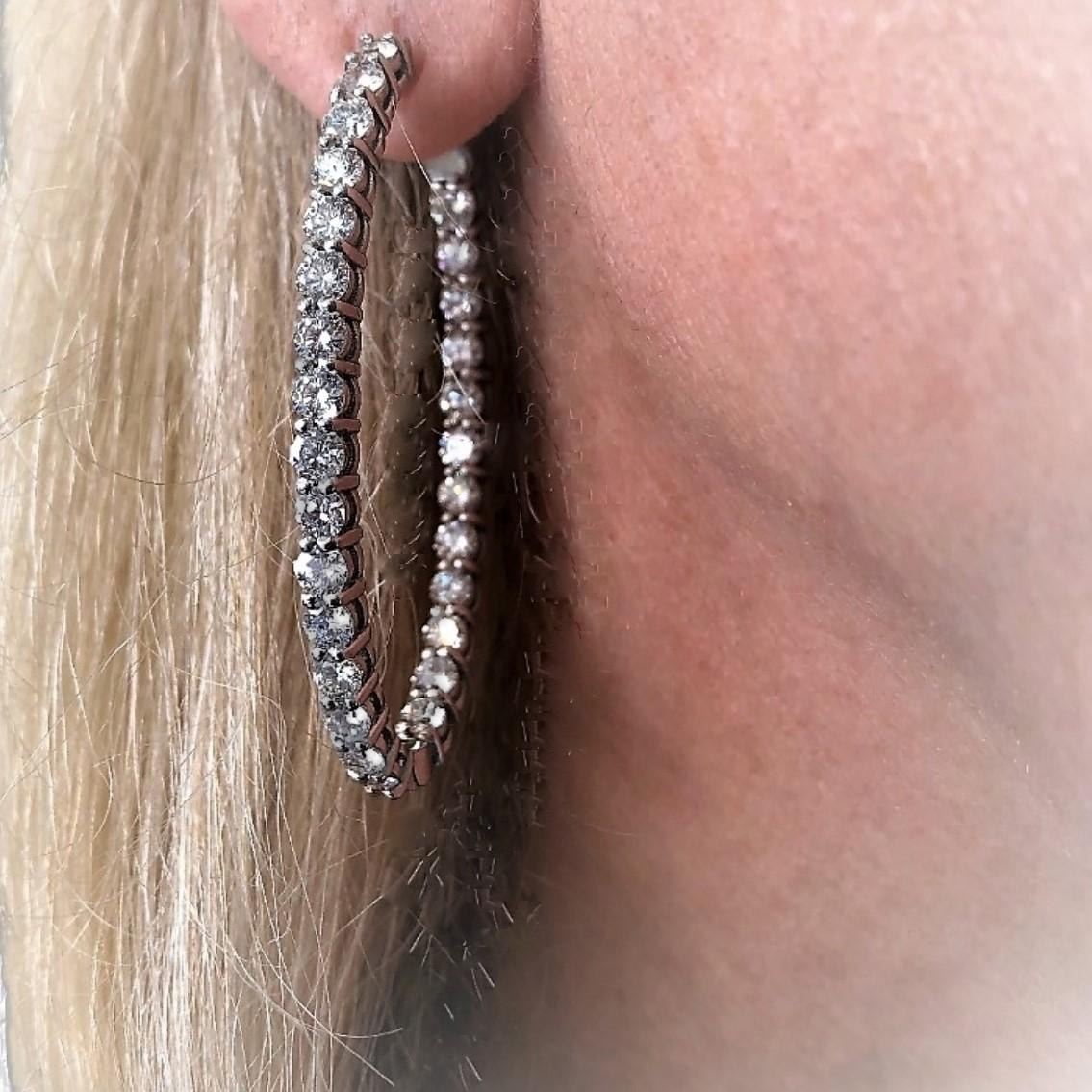 White Gold Inside Out Diamond Hoop Earrings 5.56 Carat Total Approximate Weight In Excellent Condition In Palm Beach, FL
