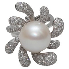 White Gold Italian Pearl & Pave Diamond Ring Size US 6.5