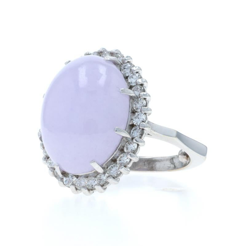 Anillo de oro blanco con jadeíta y diamantes 14k Cabujón ovalado 20.09ctw Halo Corte oval en venta