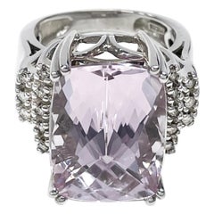Anello Cocktail con diamante Kunzite in oro bianco