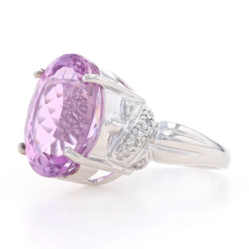 White Gold Kunzite & Diamond Ring - 18k Oval Cut 11.96ctw In Excellent Condition For Sale In Greensboro, NC