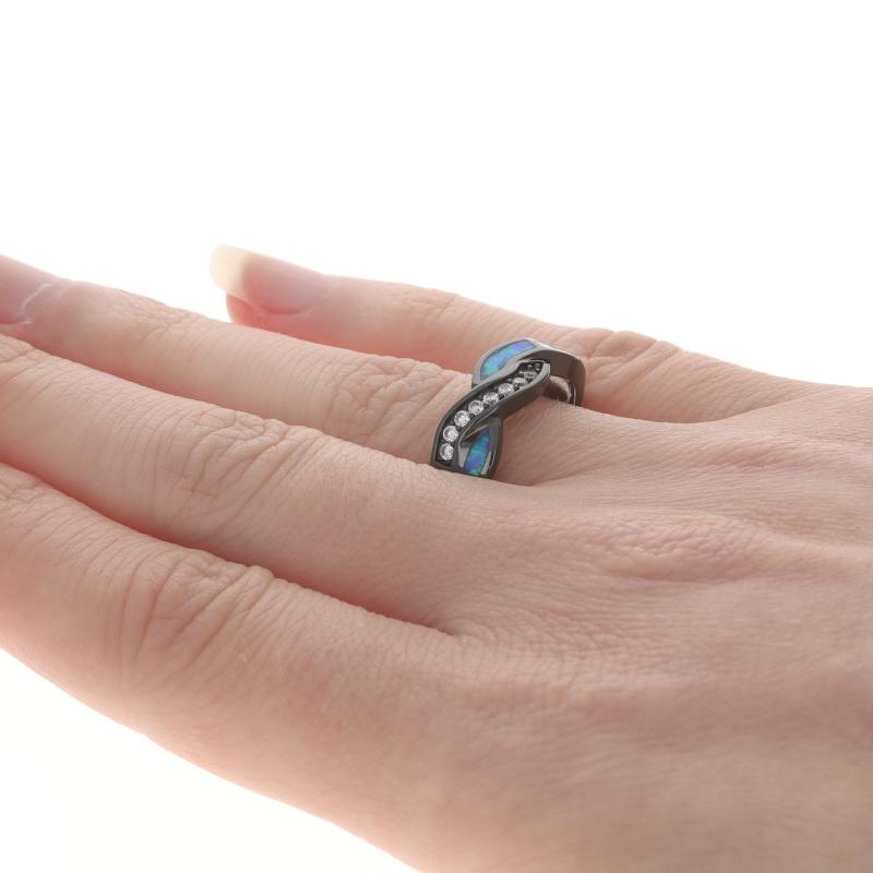 Donna Anello a spirale in oro bianco con opale e ctc creati in laboratorio - Anello in rodio nero con intarsio a 10 carati Sz 8 in vendita