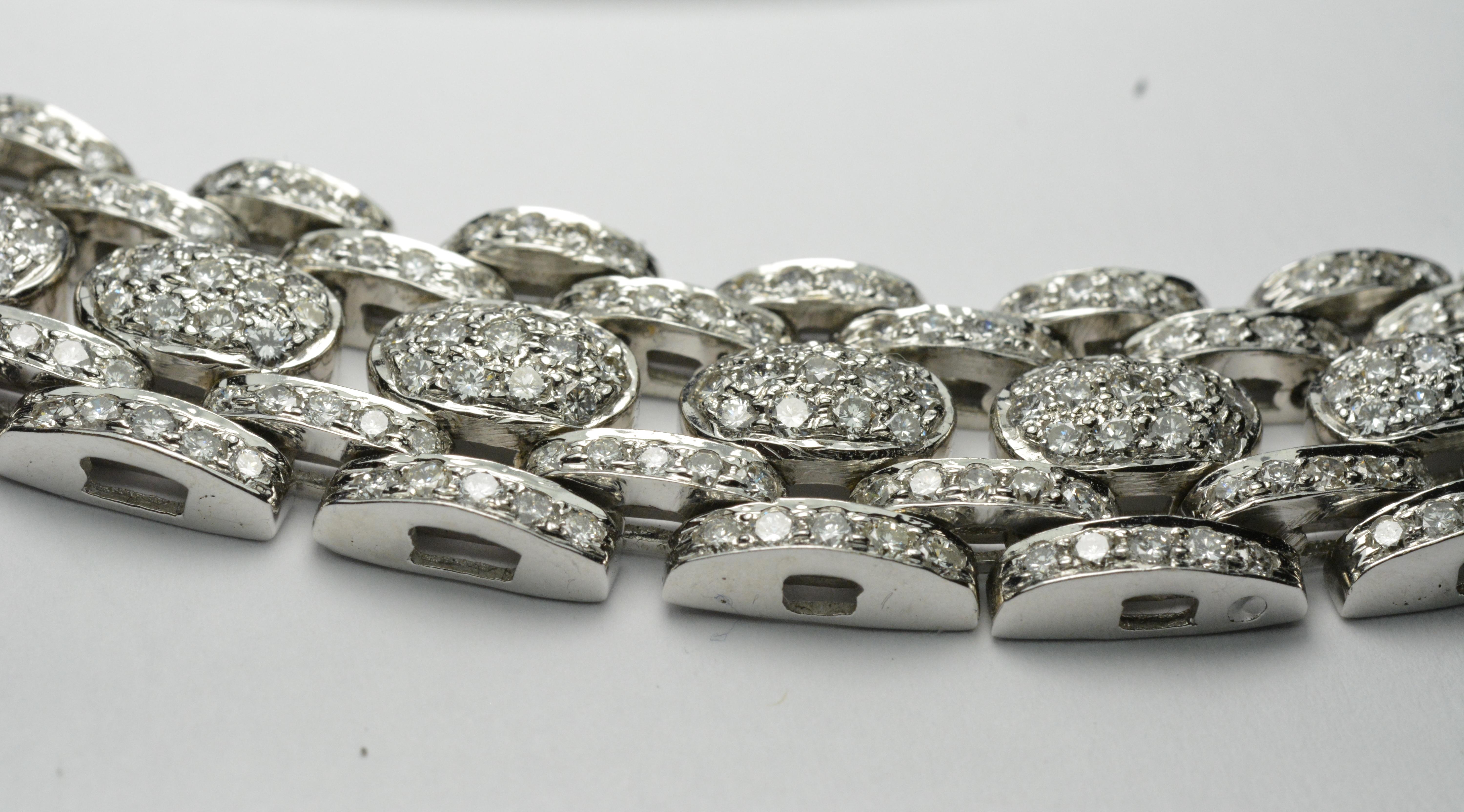 Collana di diamanti da donna in oro bianco, 21,60 TDW, 156 grammi in vendita 1