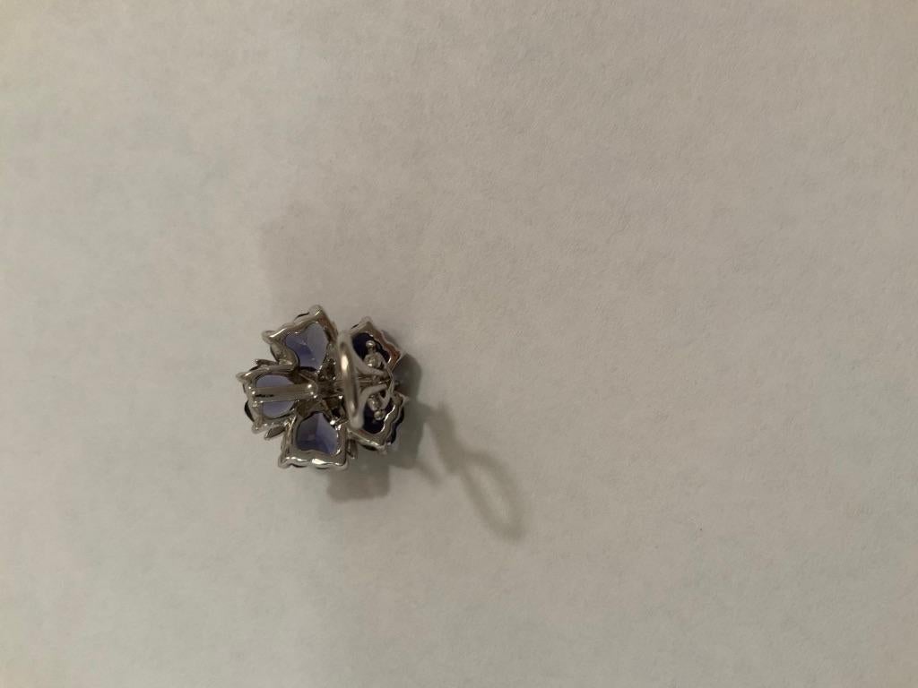 White Gold Mini Sand Dollar Earrings with Iolite and Diamonds In New Condition For Sale In New York, NY