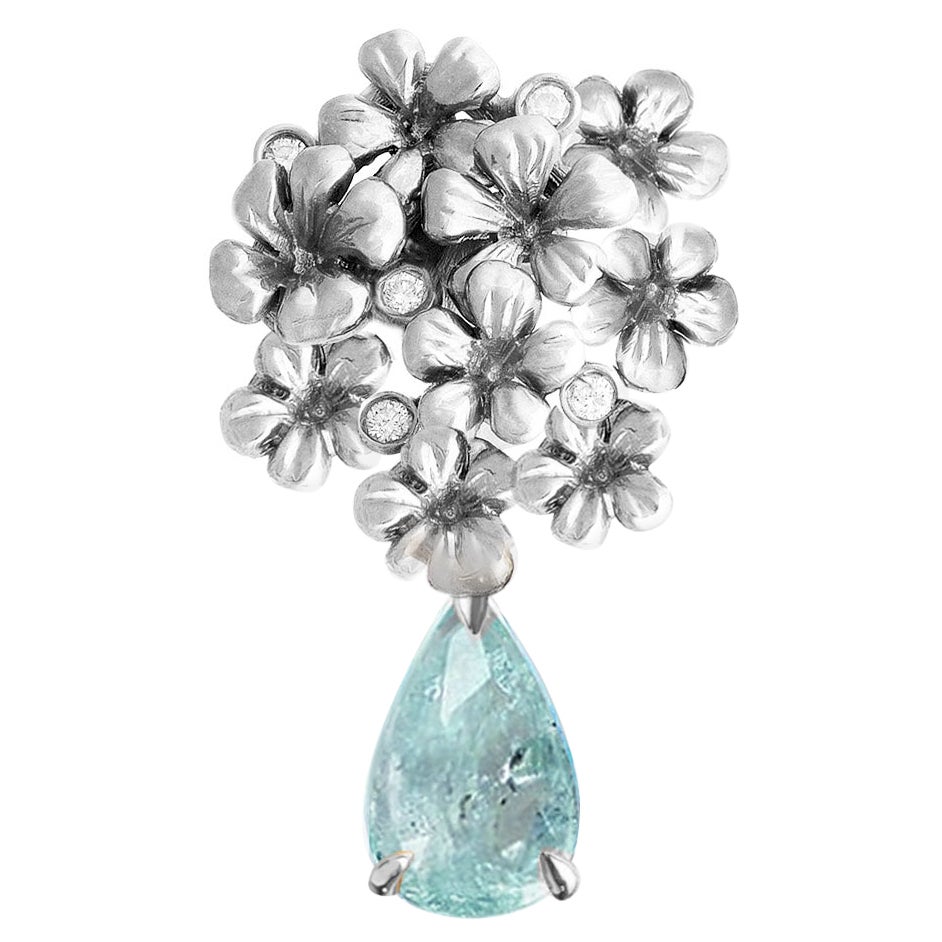 Broche de Oro Blanco Estilo Moderno con Diamantes y Turmalina Paraiba