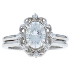 White Gold Moissanite Engagement Ring
Wedding Band - 14k Oval 1.47ctw Floral White Gold Moissanite Engagement Ring
Wedding Band - 14k Oval 1.47ctw Floral
