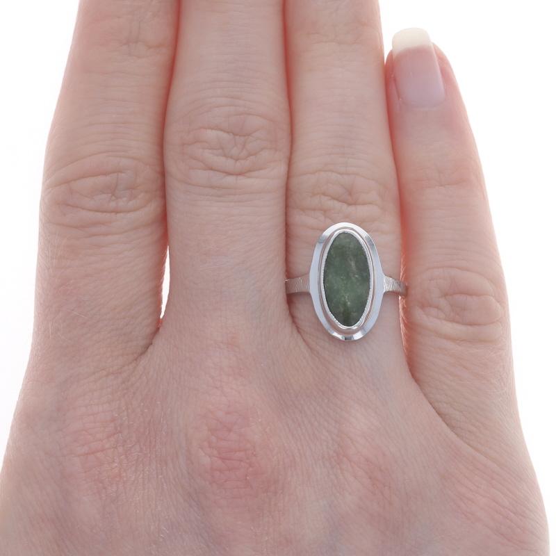 Mixed Cut White Gold Moss Agate Cocktail Solitaire Ring - 10k Crosshatch Milgrain For Sale
