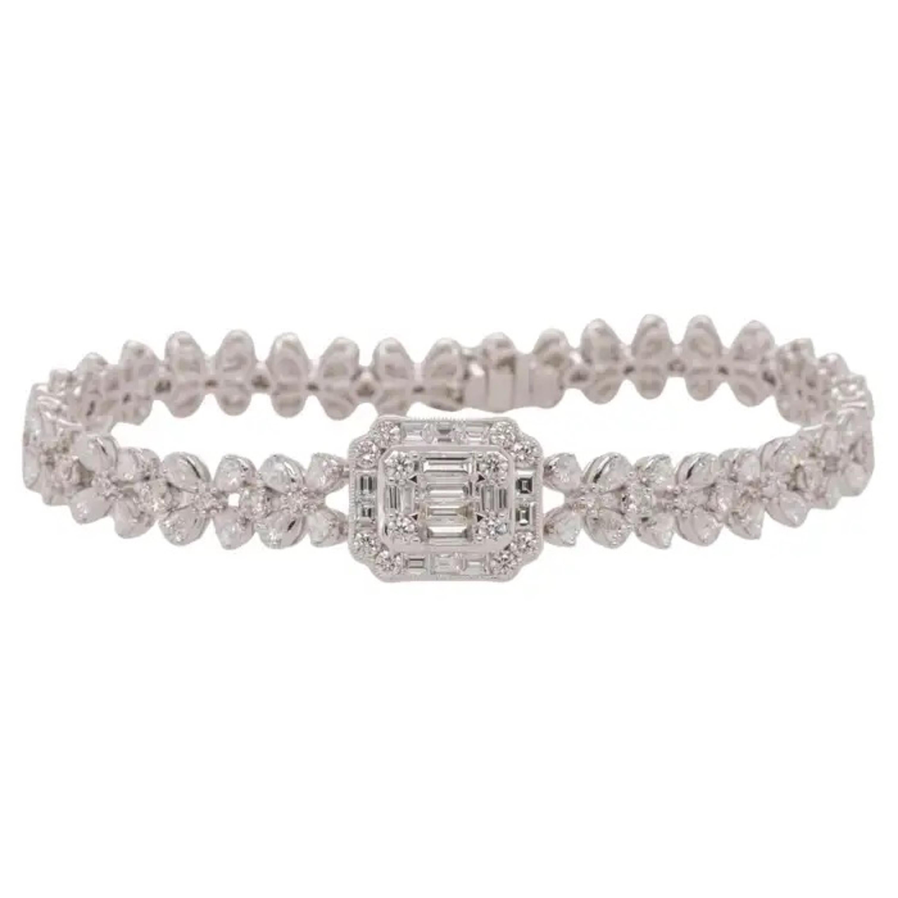 Pulsera de oro blanco con diamantes talla mixta natural en venta 1