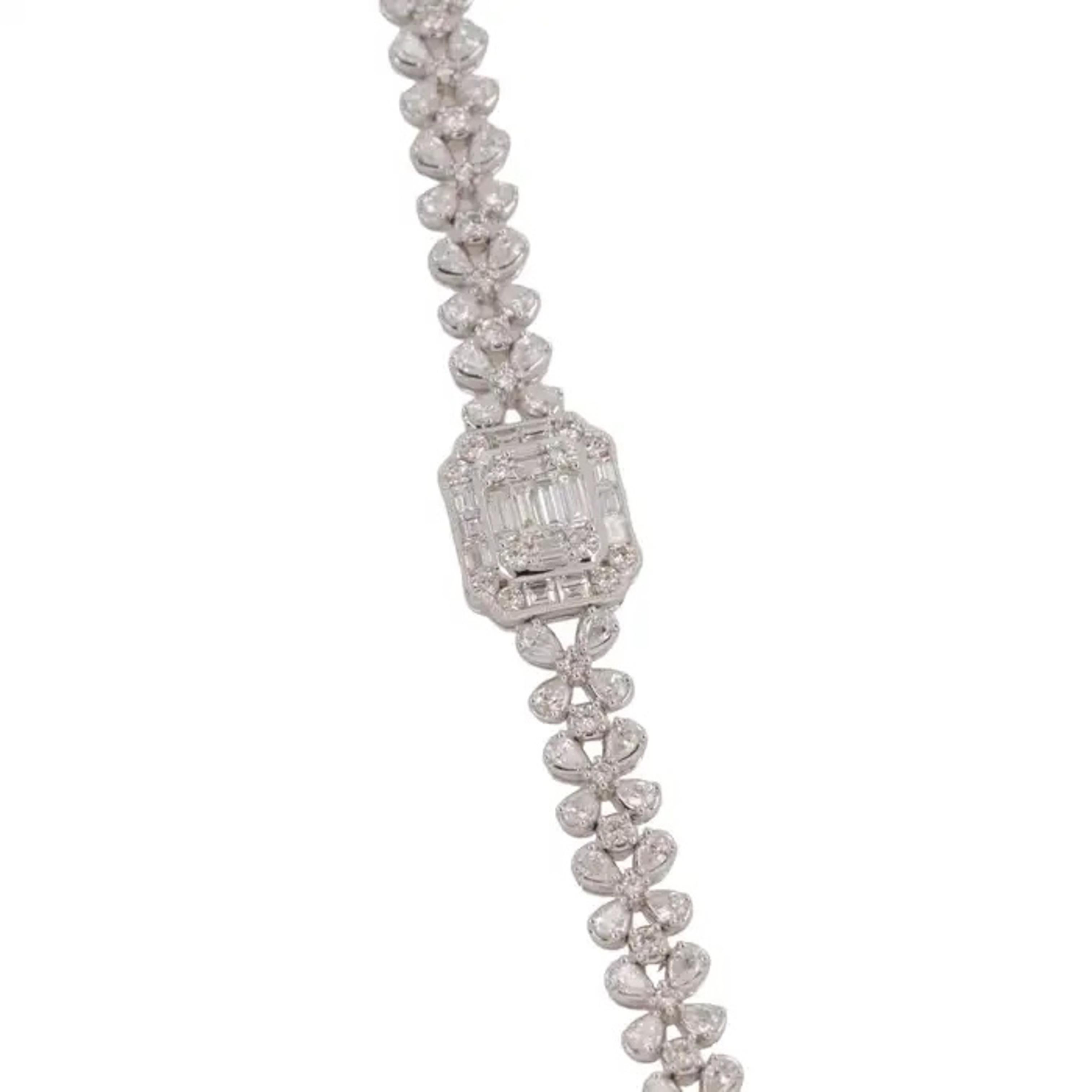 Pulsera de oro blanco con diamantes talla mixta natural en venta 2