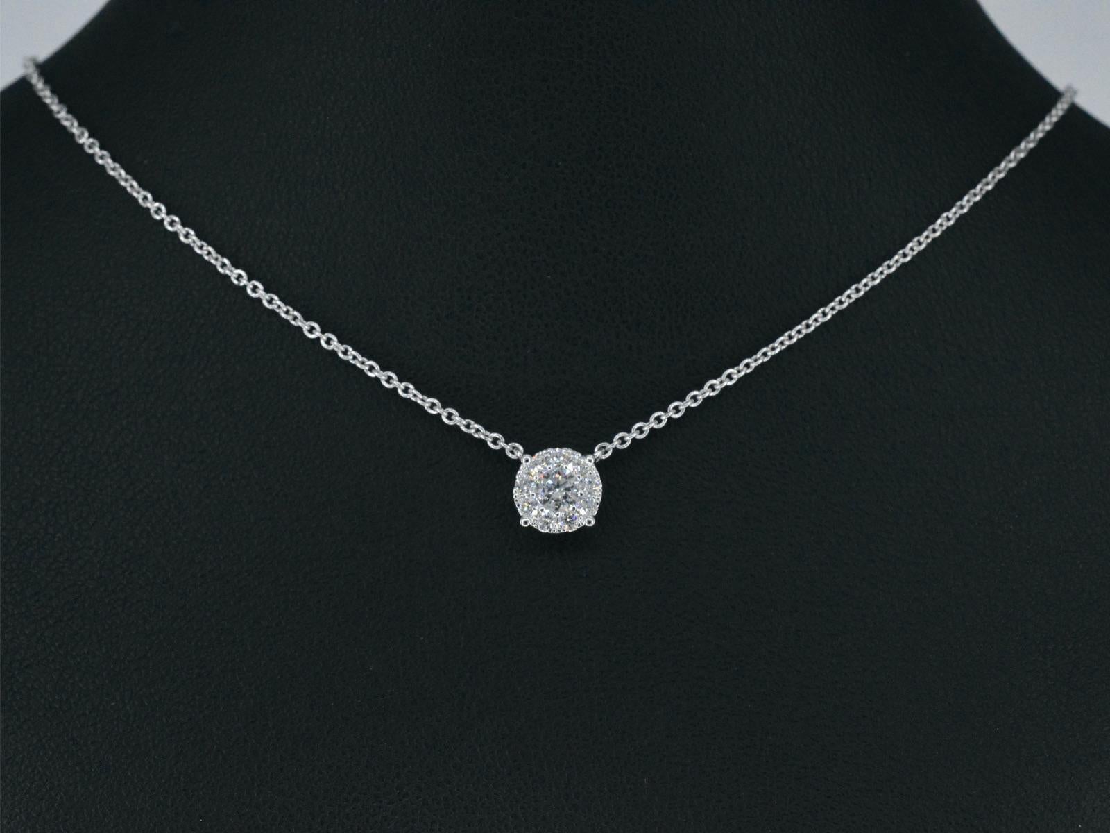 Diamonds: Naturally shiny; Weight: 0.40 carat; Cut: Brilliant; Colour: F-G; Purity: 
VS; Grinding quality: Very good; Jewel: Pendant (including necklace); Weight: 3.3 grams; Hallmark: 18 karat ( 750 ); Condition: New; The quality has been taken from