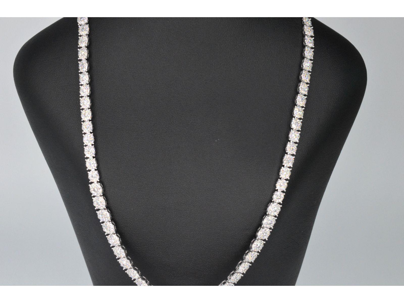 White gold necklace with diamonds 10.00 carat In New Condition For Sale In AMSTELVEEN, NH