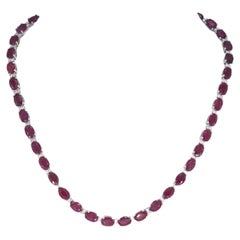 White Gold Necklace with Diamonds and Ruby