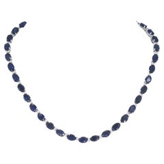 White Gold Necklace with Diamonds and Sapphire