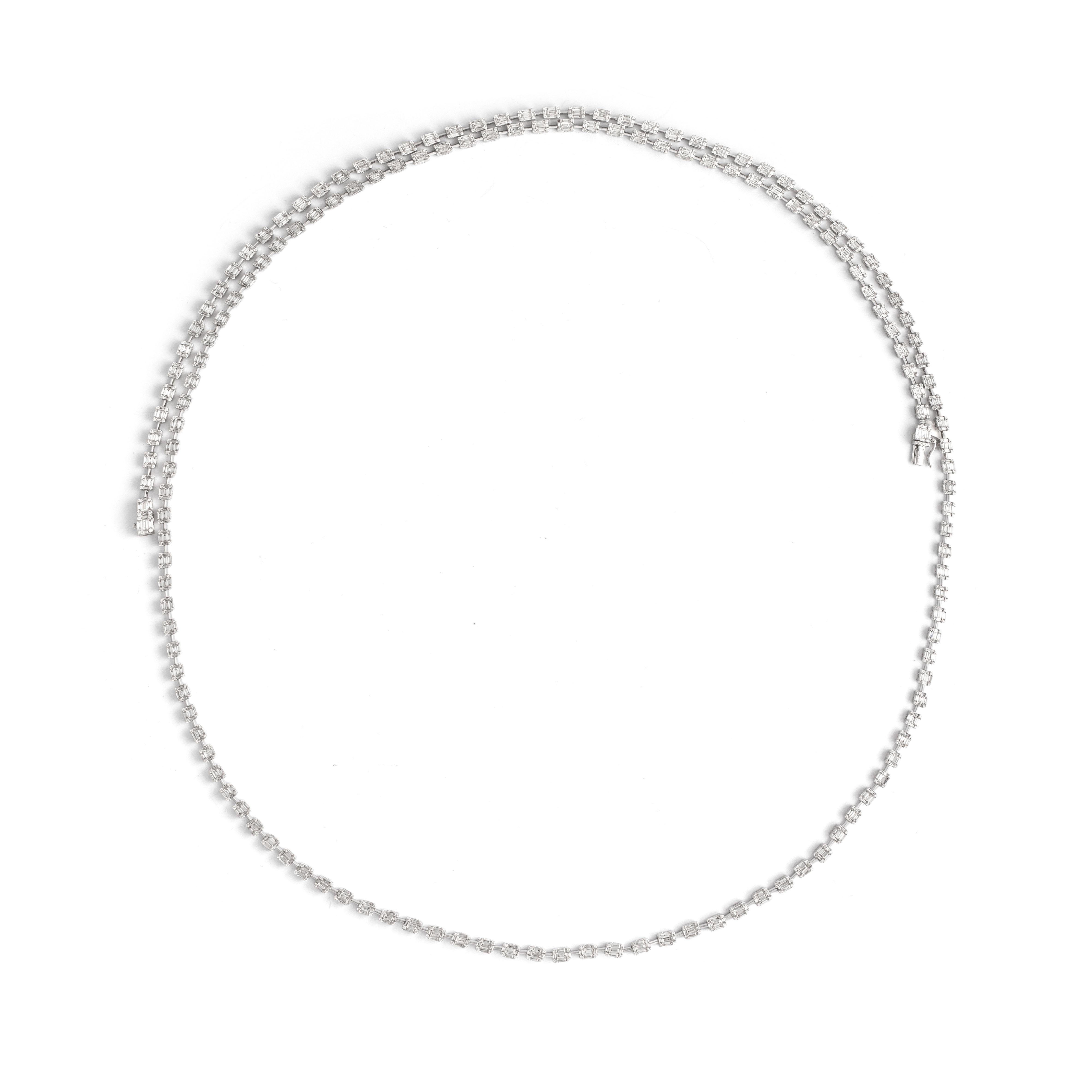 Contemporary White Gold Necklace with Diamonds For Sale