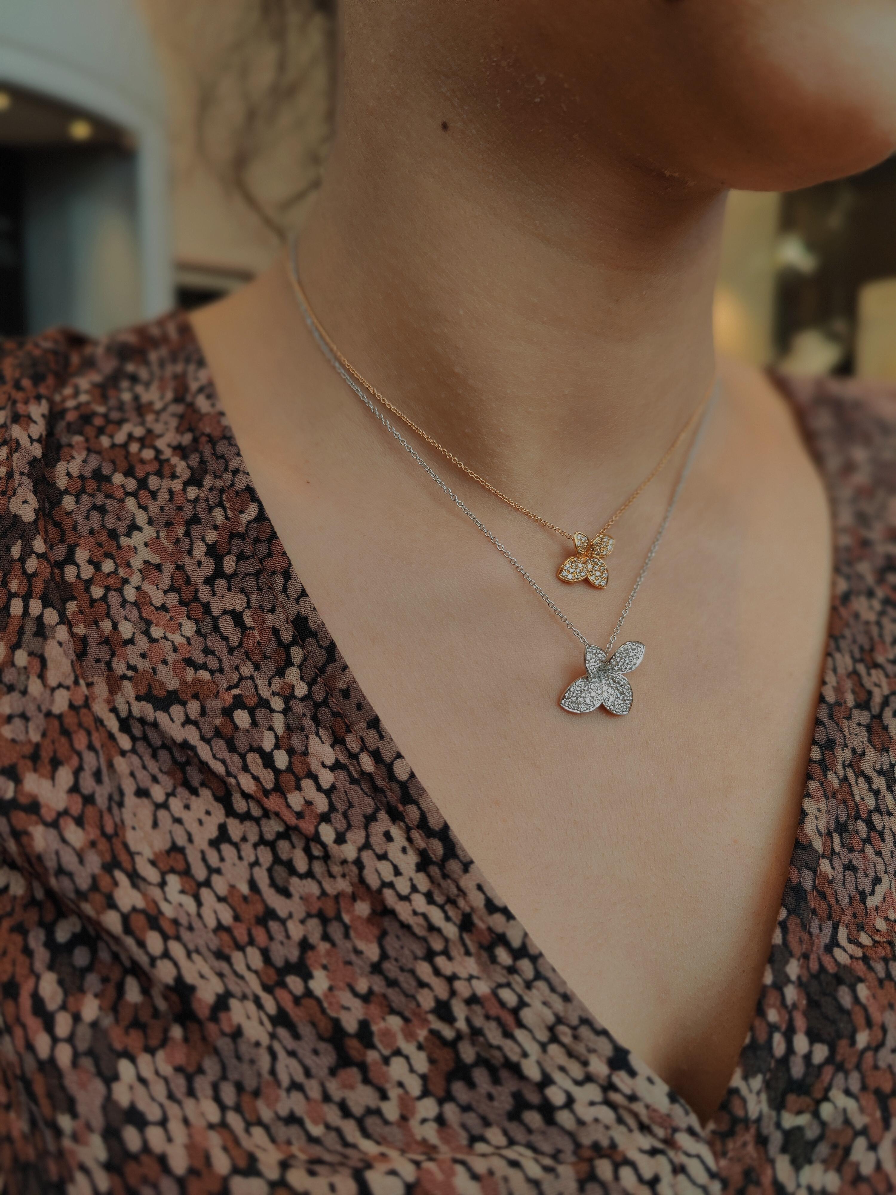 Round Cut White Gold Necklace with Leaf Pave Diamond Pendant by Pasquale Bruni For Sale