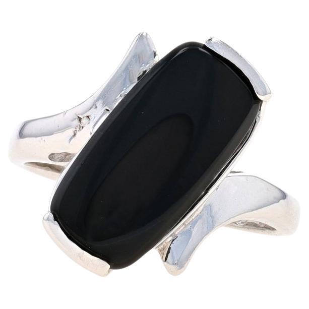 White Gold Onyx Solitaire Bypass Ring - 10k