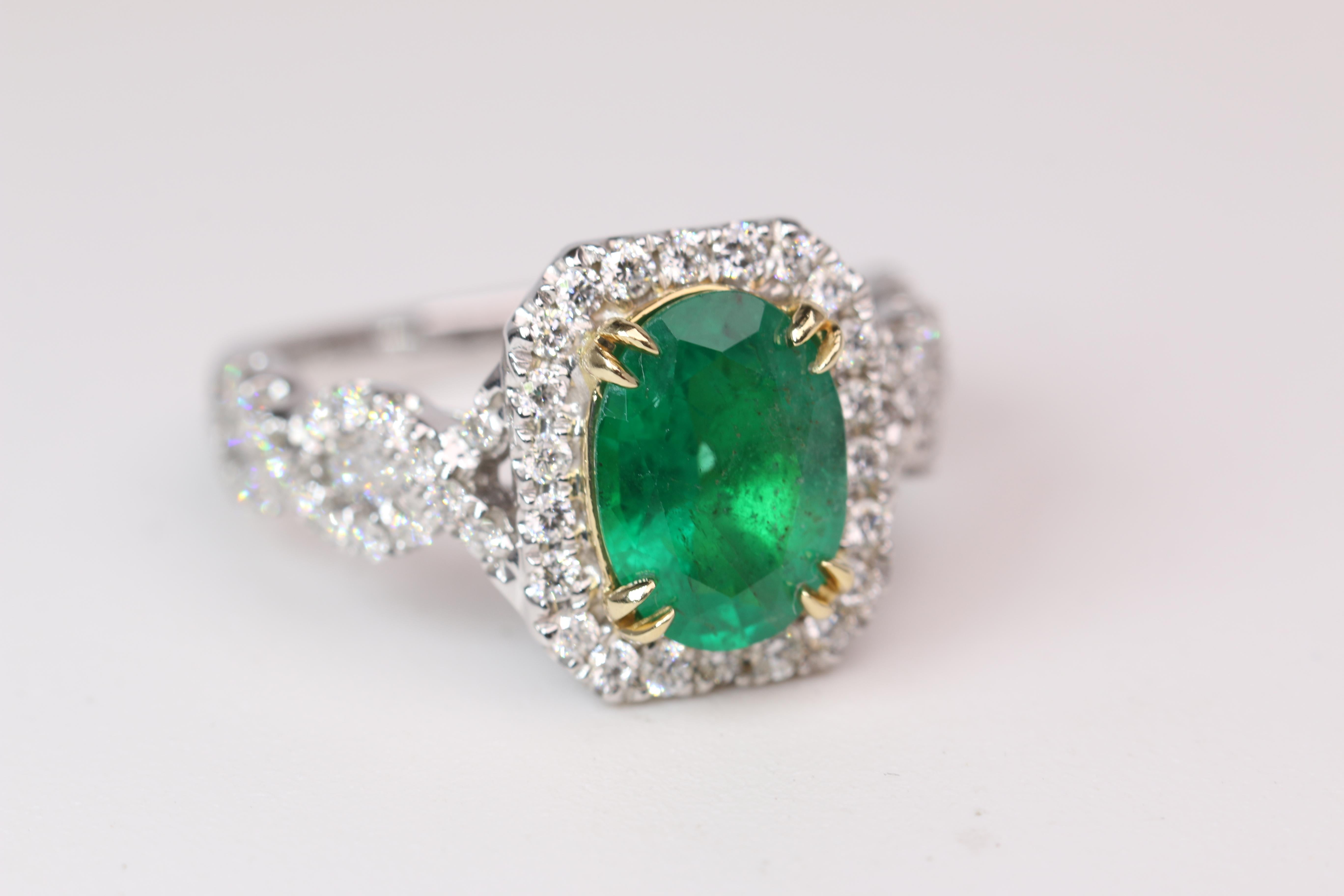 Women's White Gold Oval Cut Emerald Ring