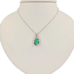 White Gold Oval Jade Cabochon Pendant Necklace