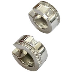 White Gold Pair of Earrings, Set with 22 Diamonds