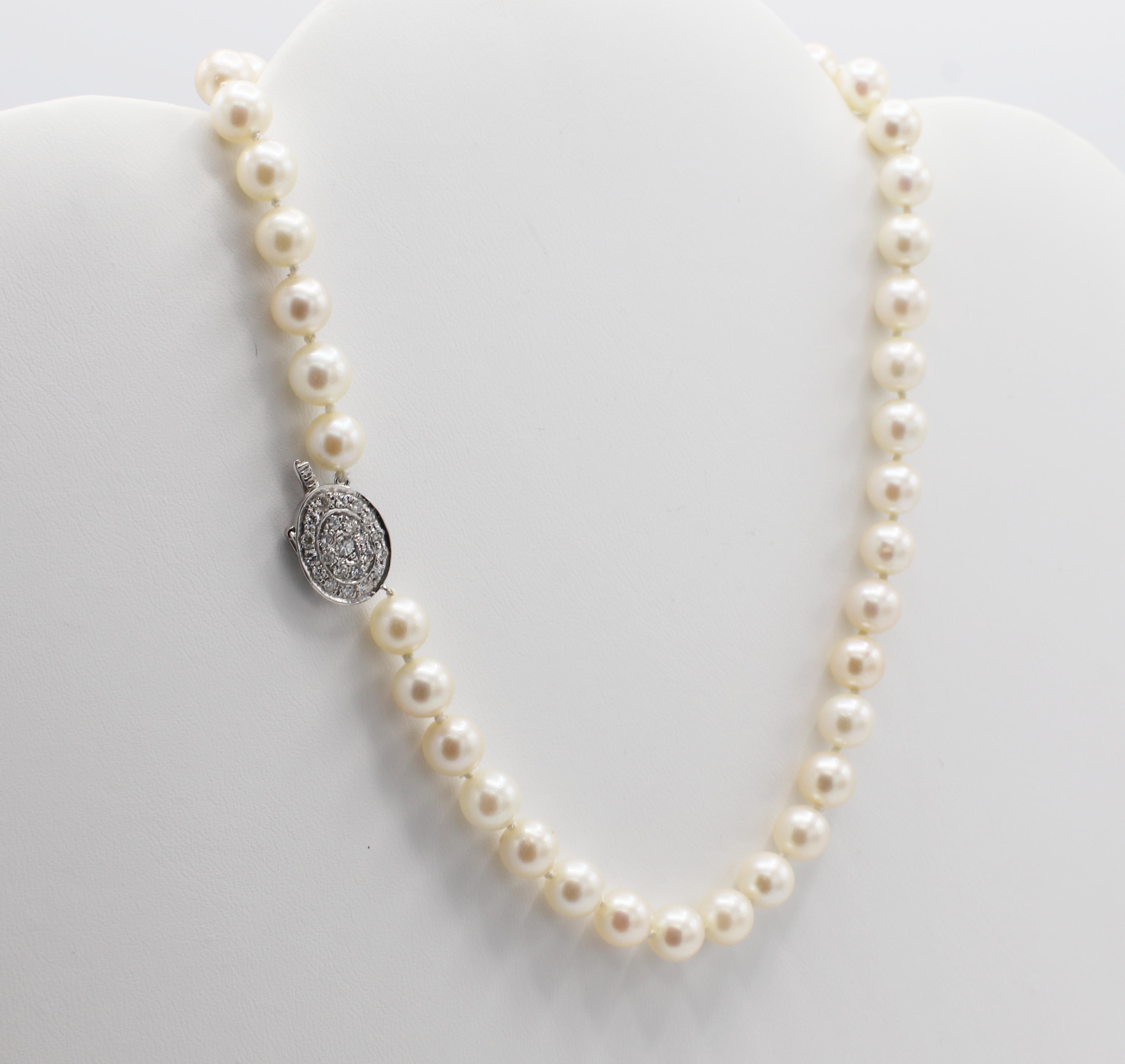 single pearl choker necklace