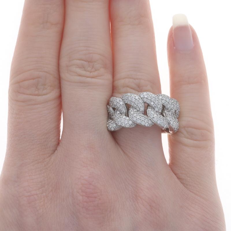 Round Cut White Gold Pavé Diamond Chain Link Cluster Cocktail Band -14k Round 1.50ctw Ring For Sale