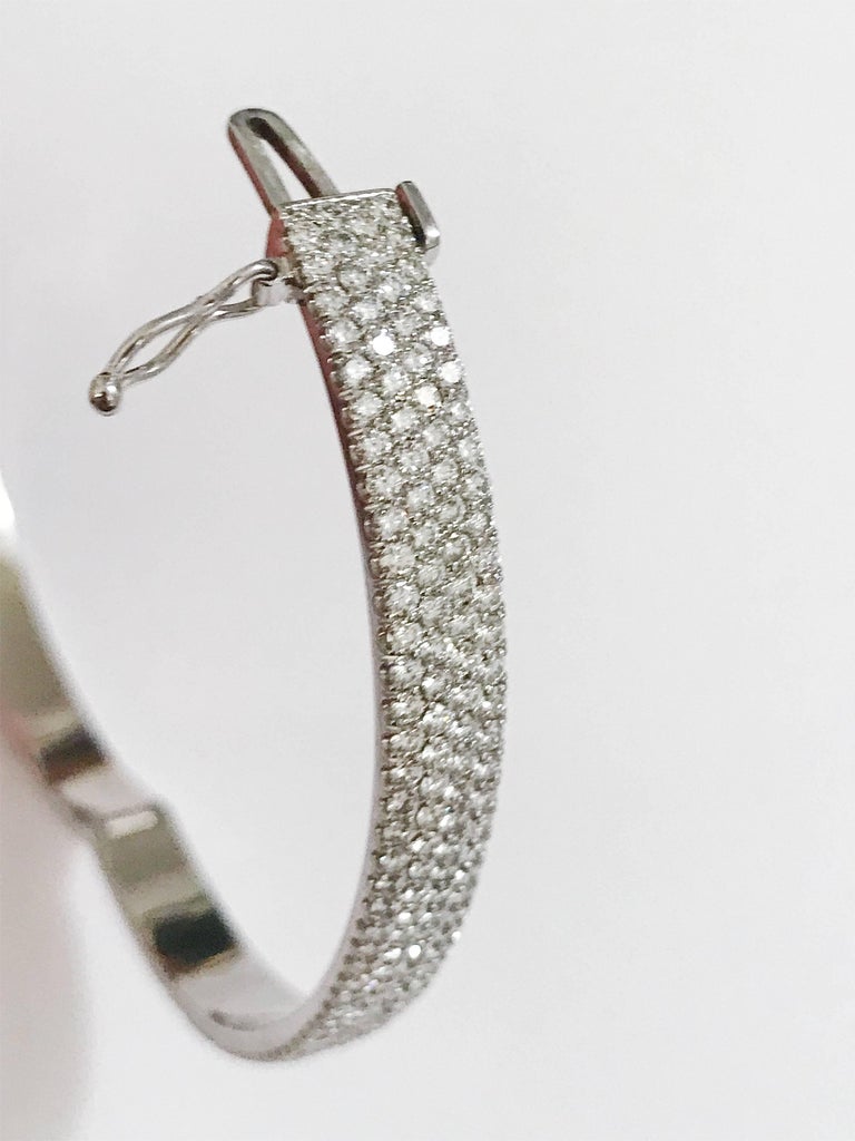 White Gold Pave Diamond Cuff Bracelet with Hinge Closure For Sale at 1stDibs