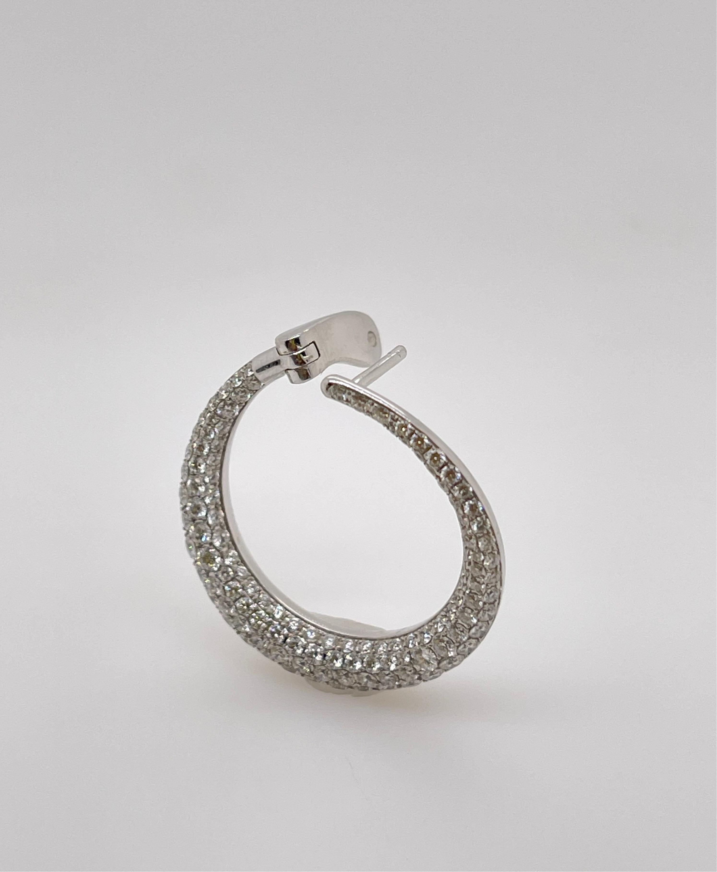 Round Cut White Gold Pavé Diamond Forward Facing Circular Earrings For Sale