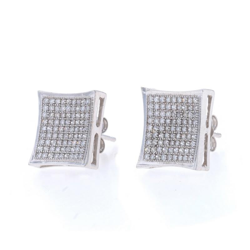 Taille carrée Clous d'oreilles grappe de diamants en or blanc 10 carats, taille unique, 1,00 ctw carré en vente