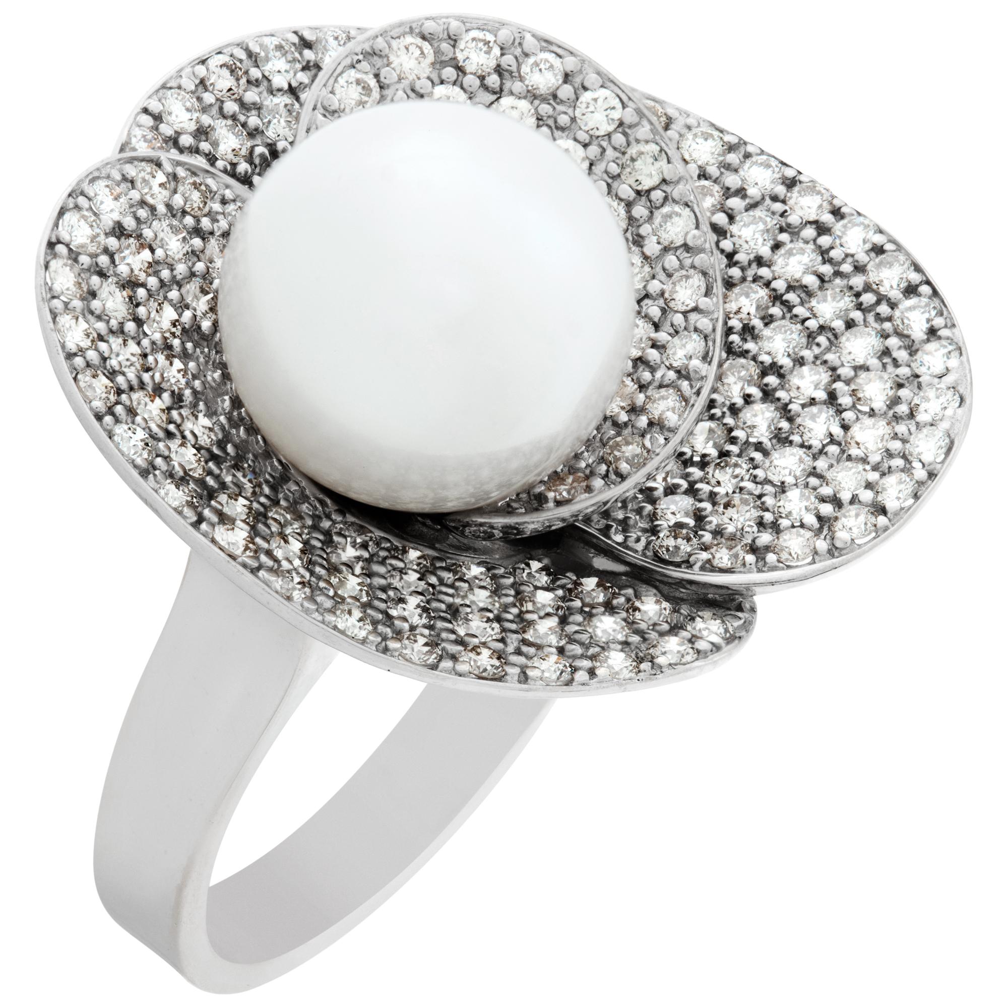 White gold pave diamond petals ring cradling a 11.3 mm cultured pearl In Excellent Condition For Sale In Surfside, FL
