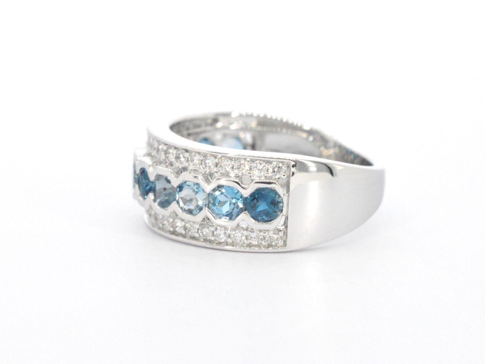 Women's White Gold Pave Ring with Diamonds and Topaz For Sale