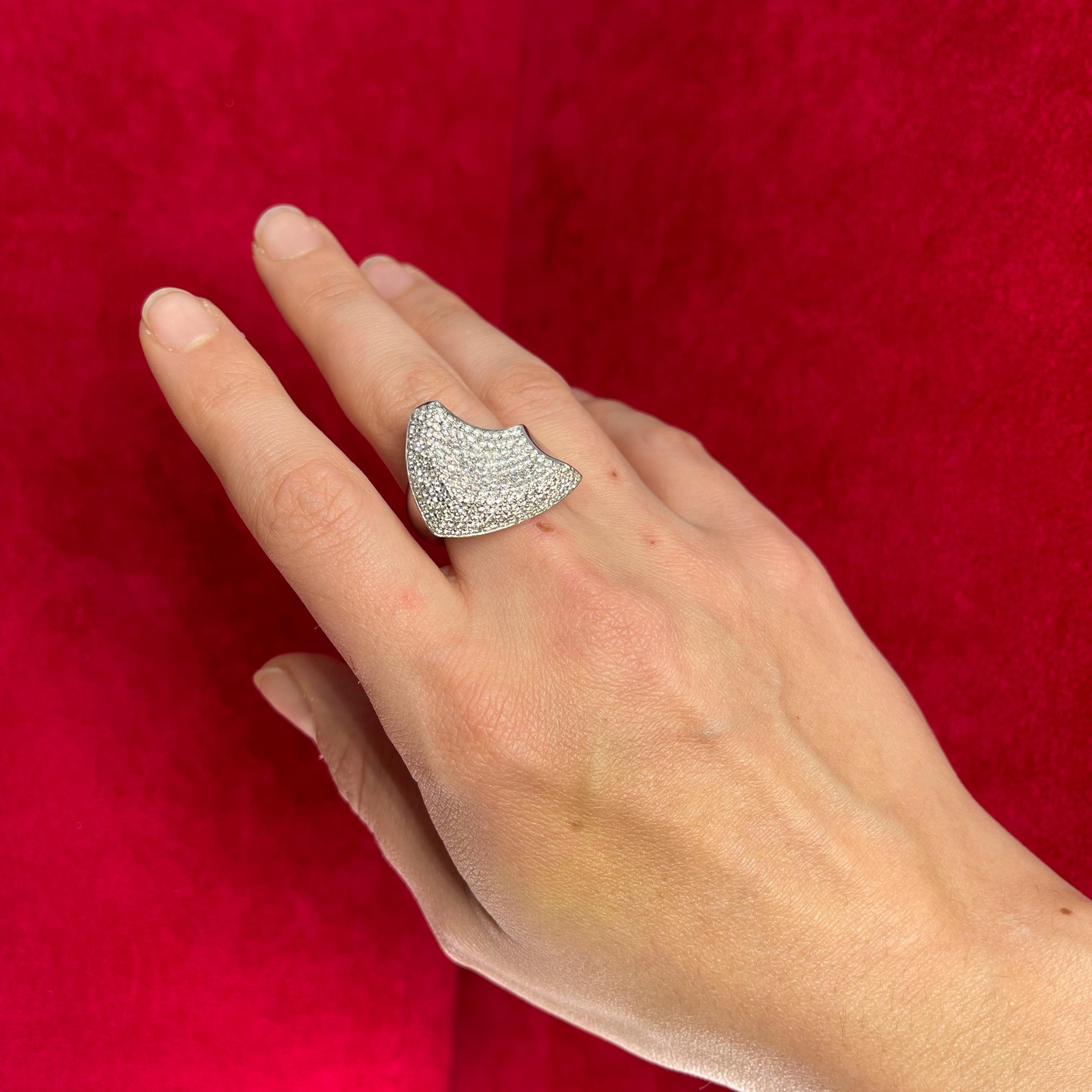 White Gold Pavé Sail Band Ring with Diamonds For Sale 4