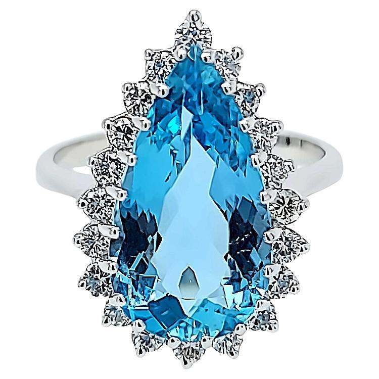 White Gold Pear Cut Aquamarine and Diamond Halo Cocktail Ring For Sale