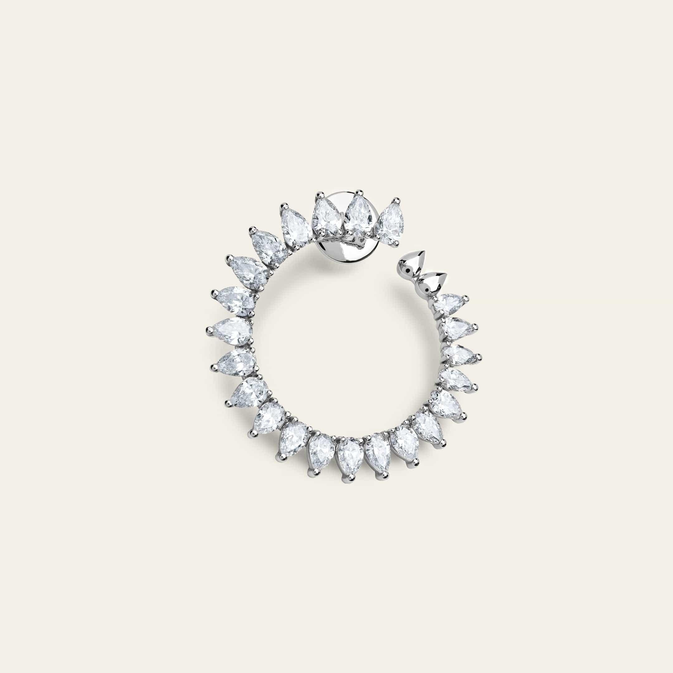 Contemporary White Gold Pear Shape Diamond Circle Stud Earrings For Sale