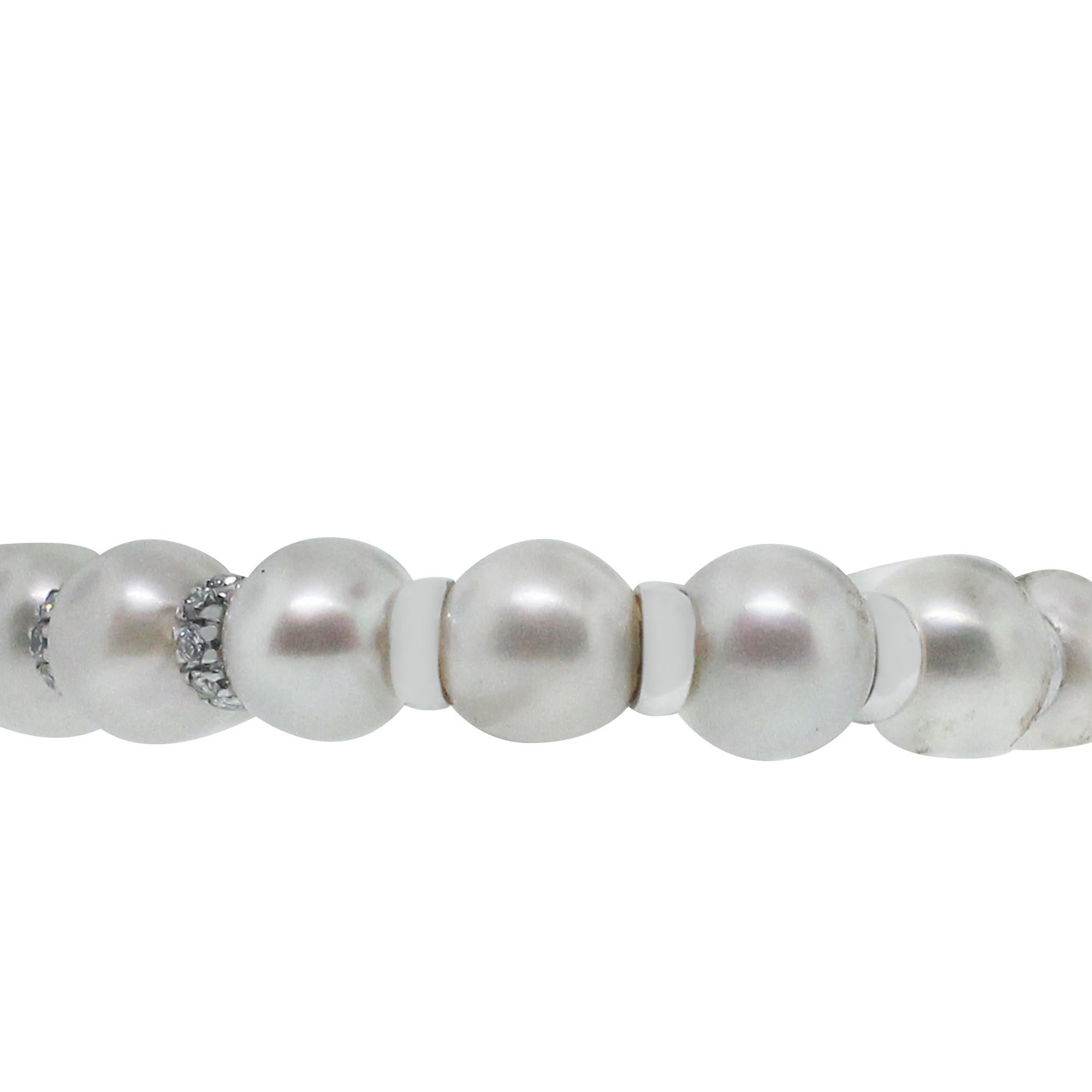 Round Cut White Gold Pearl Bracelet For Sale