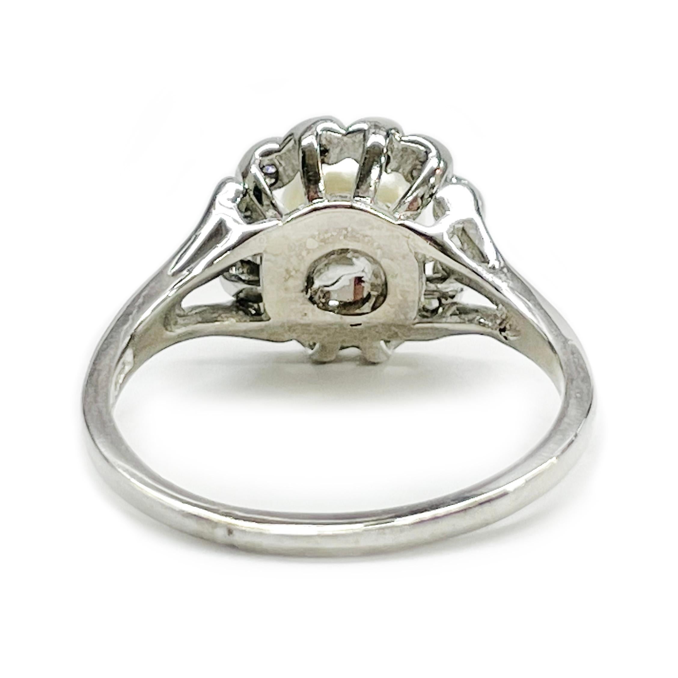 White Gold Pearl Diamond Halo Ring In Good Condition For Sale In Palm Desert, CA