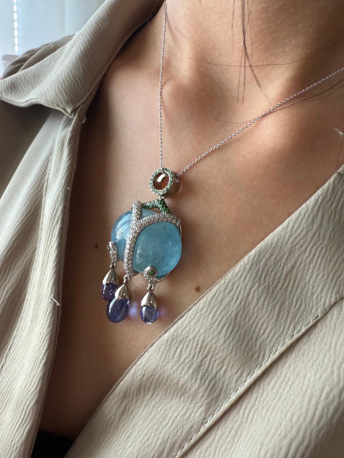 White Gold Pendant in 18K with Diamonds, Aquamarine, Tanzanites and Tsavorites For Sale 7