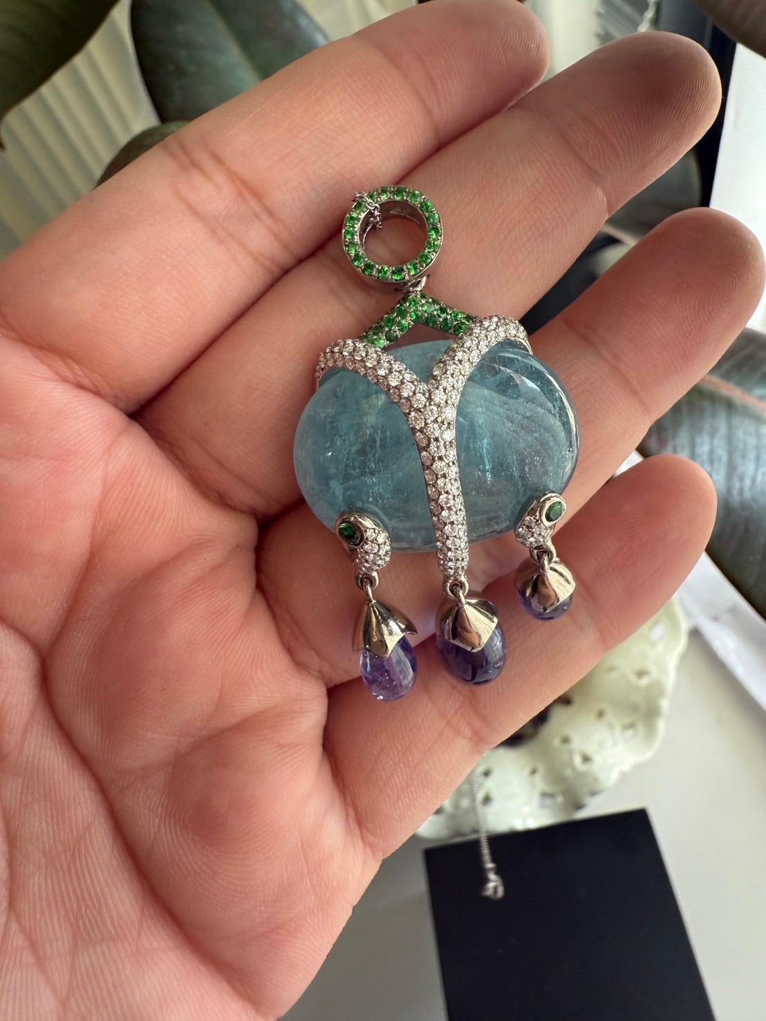 White Gold Pendant in 18K with Diamonds, Aquamarine, Tanzanites and Tsavorites For Sale 4