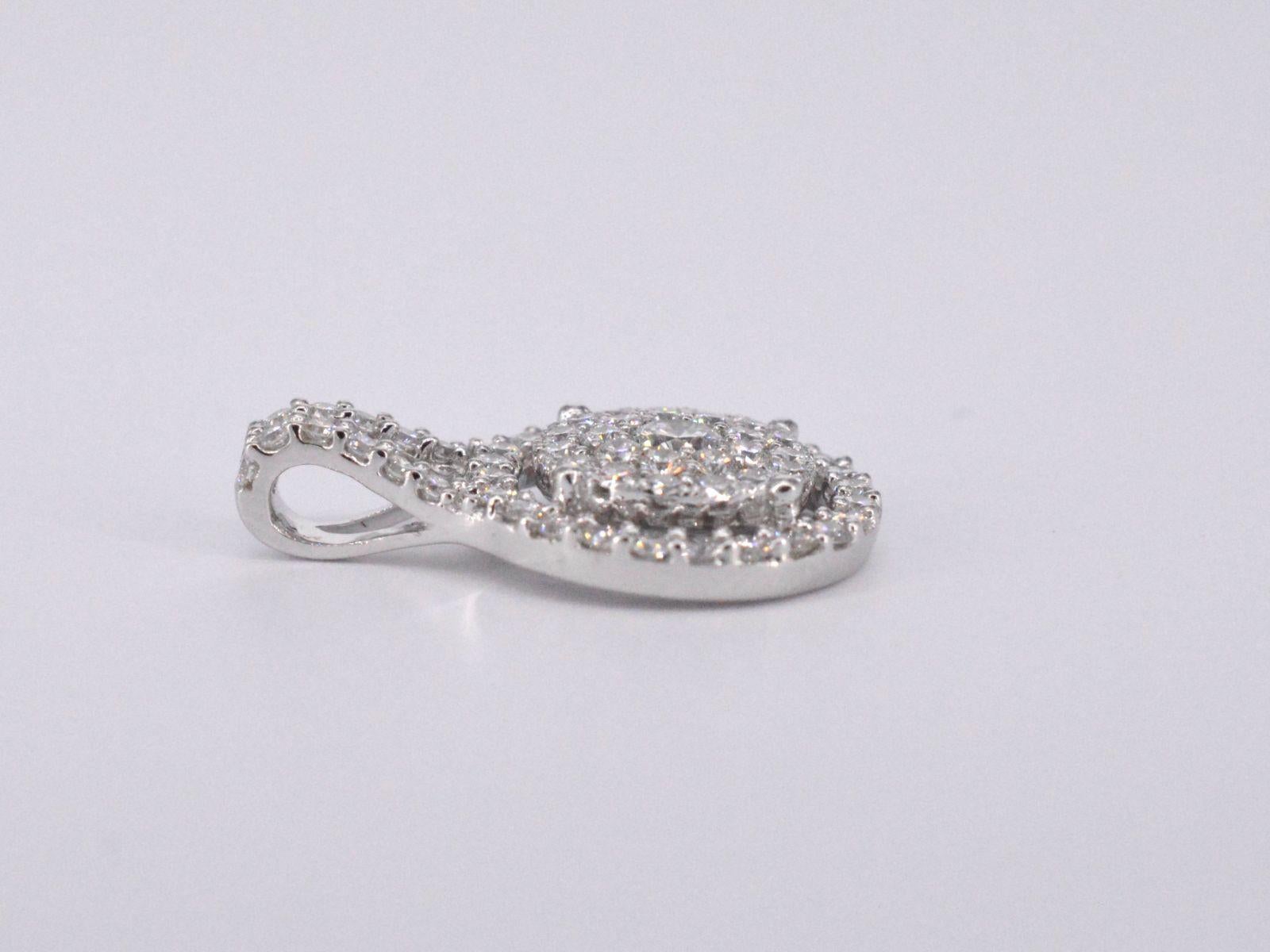 White Gold Pendant Studded with Diamonds In New Condition For Sale In AMSTELVEEN, NH