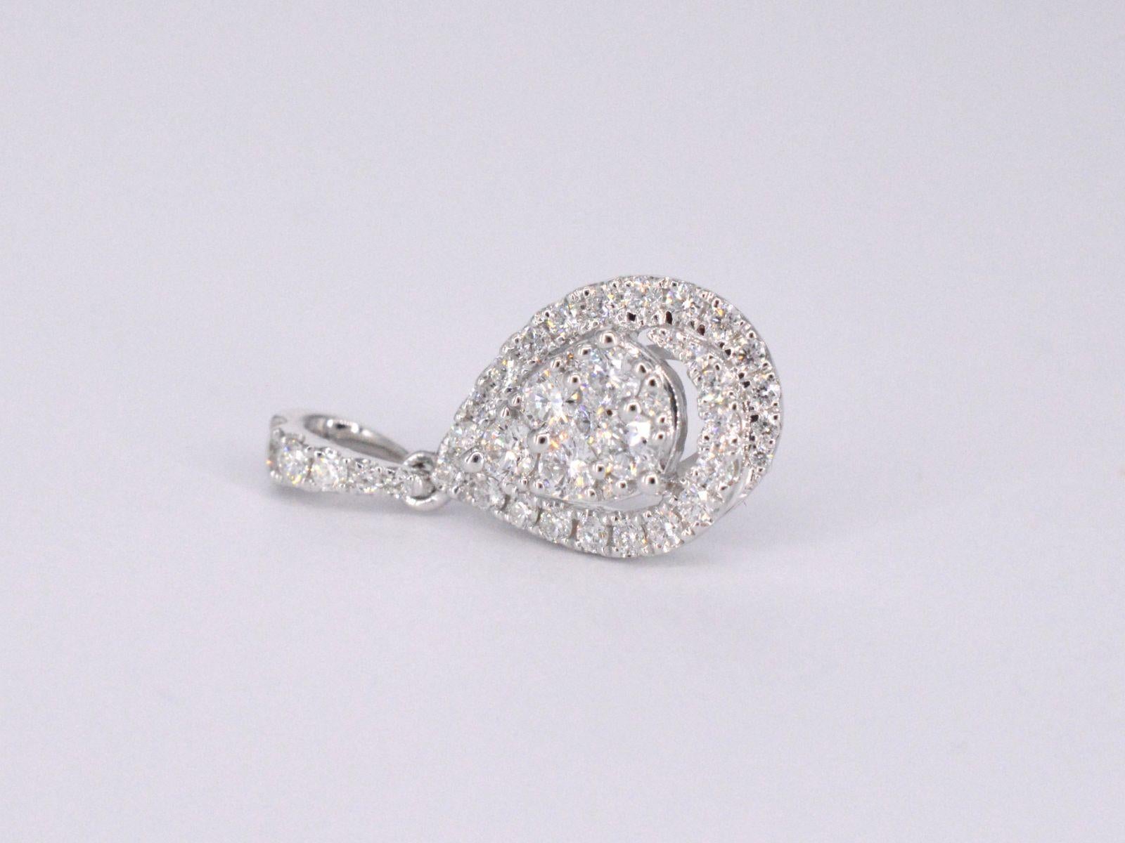 White Gold Pendant with Diamond Pear Shape For Sale 1