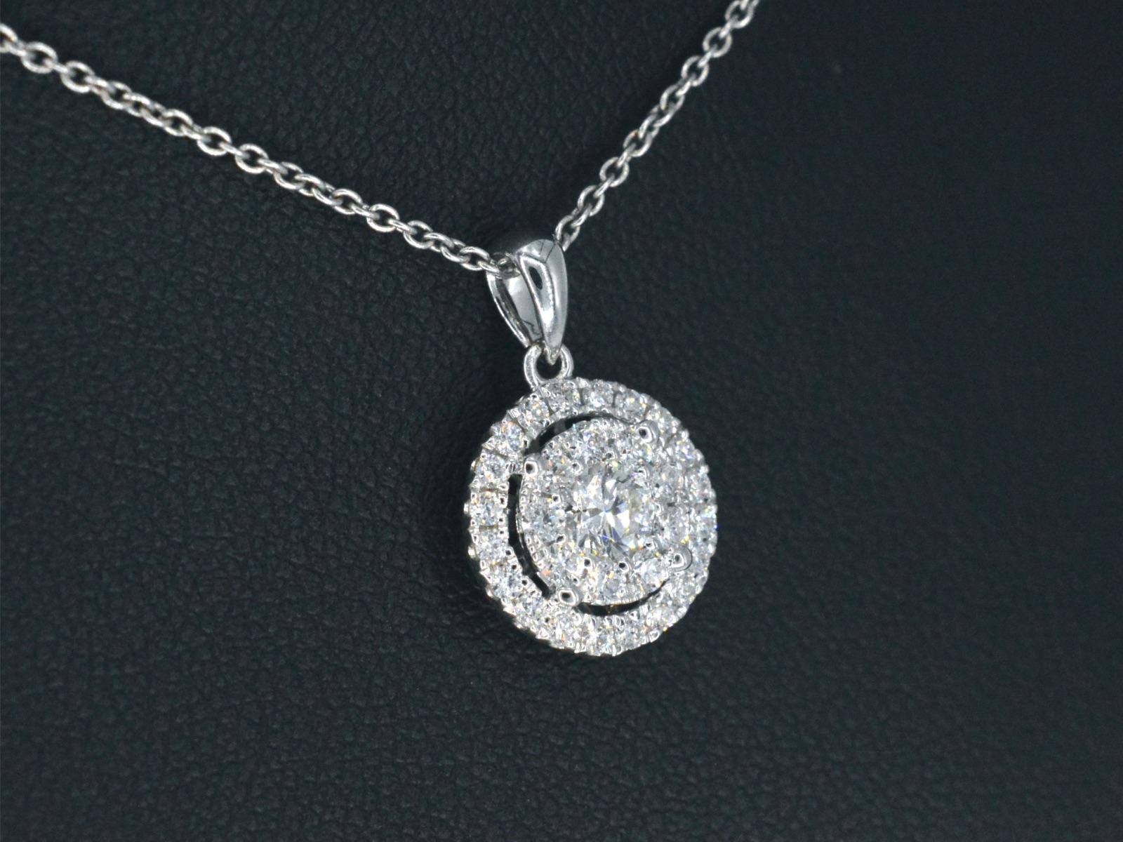 Brilliant Cut White gold pendant with diamonds For Sale