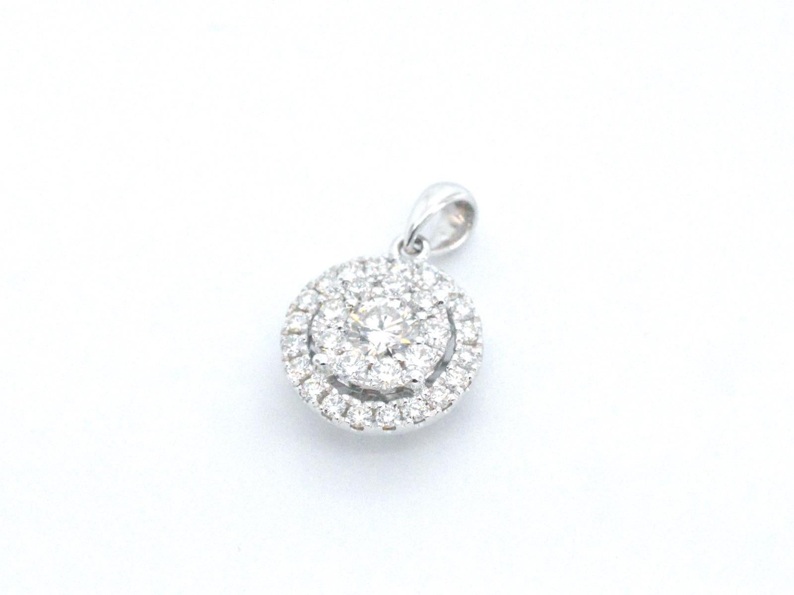 White gold pendant with diamonds In New Condition For Sale In AMSTELVEEN, NH