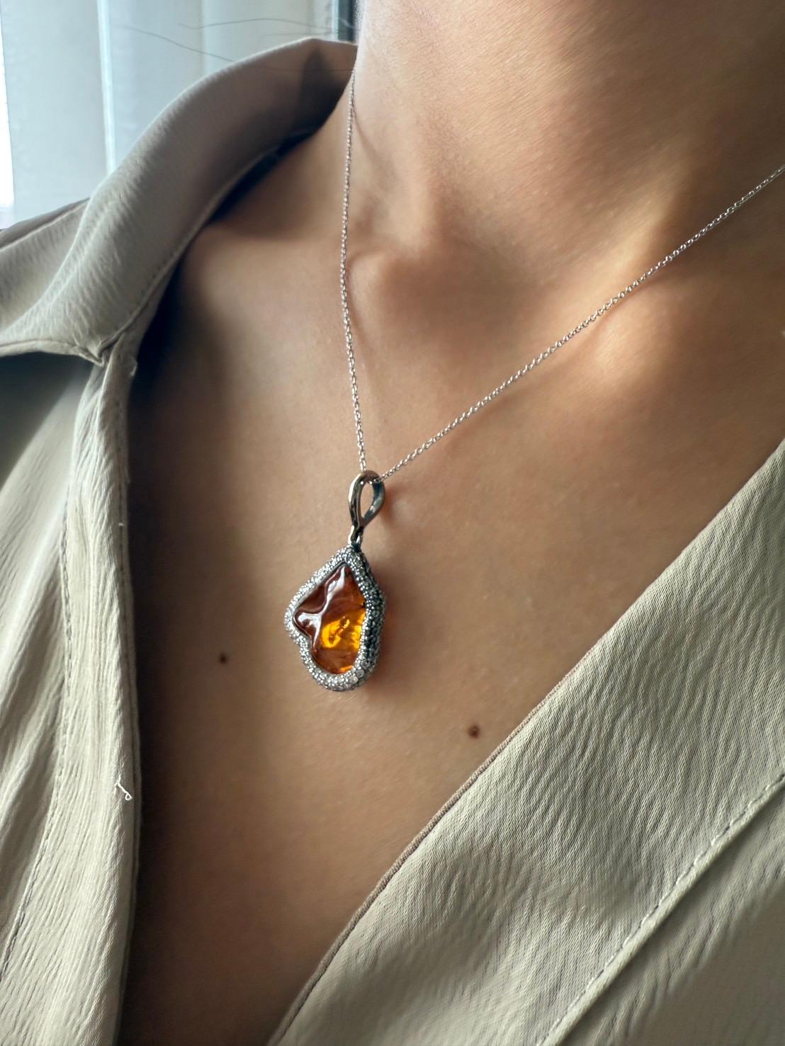 White Gold Pendant with Uncut Natural Orange Garnet and White DIamonds For Sale 4